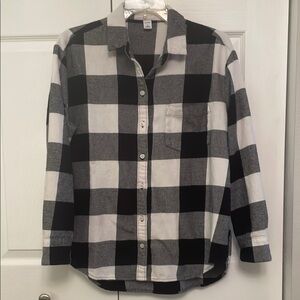 Old Navy Buffalo Plaid Flannel Button Down Shirt Medium